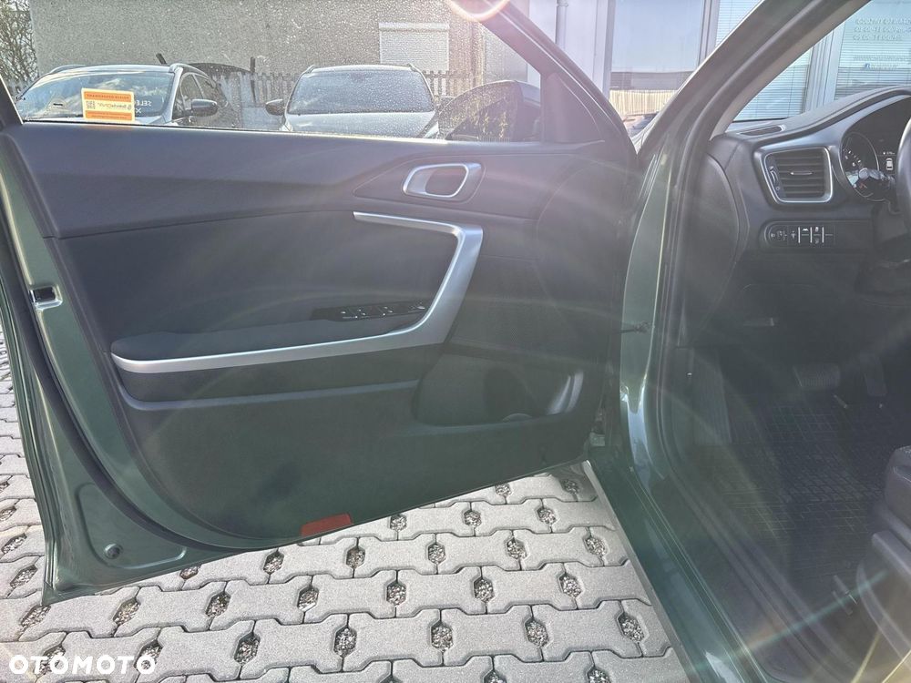 Kia Ceed 1.5 T-GDI M DCT - 10