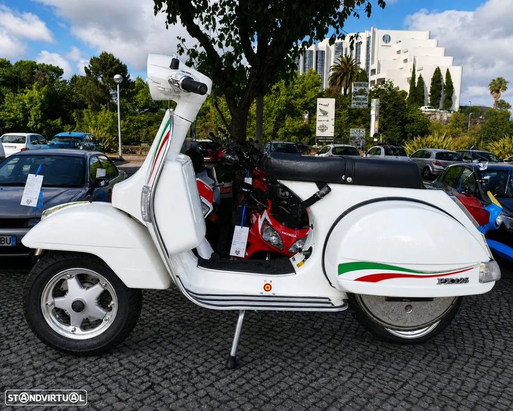 Piaggio Vespa PX Aniversário 150 - 2