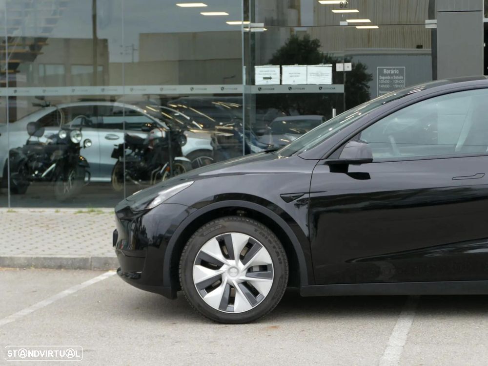 Tesla Model Y Standard - 16