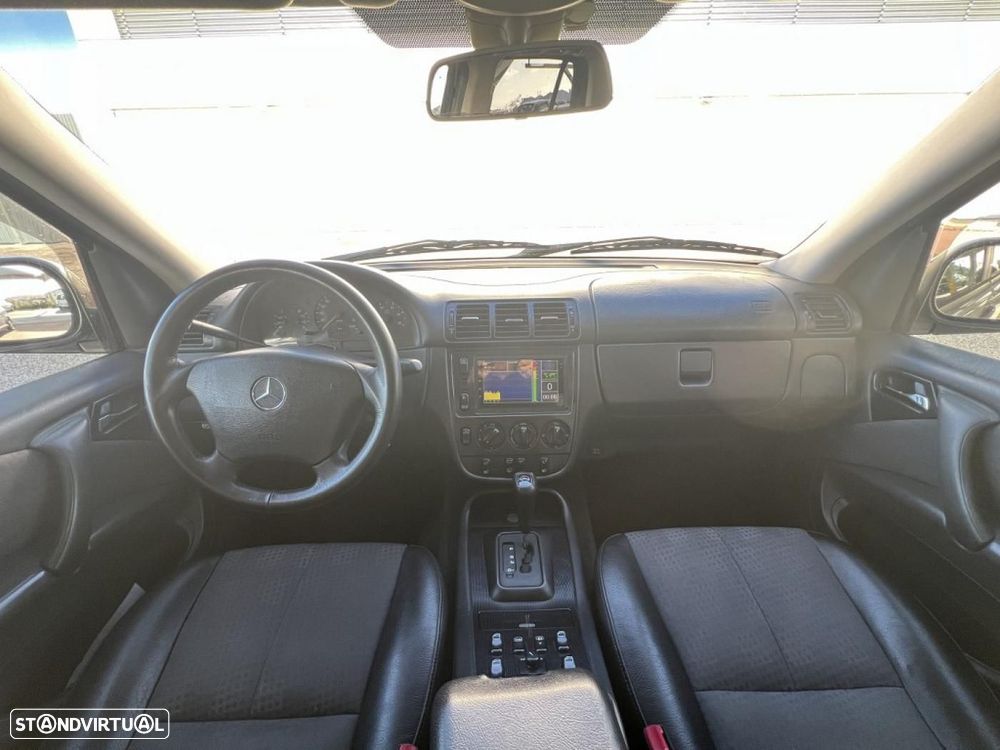 Mercedes-Benz ML 270 - 12