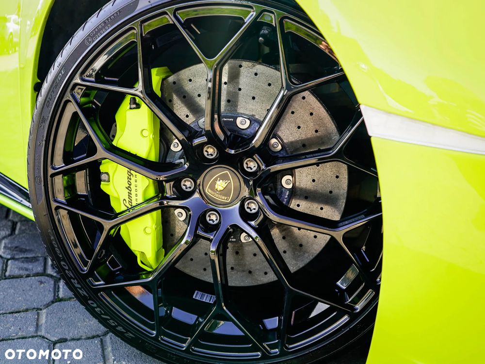 Lamborghini Huracan Performante - 16