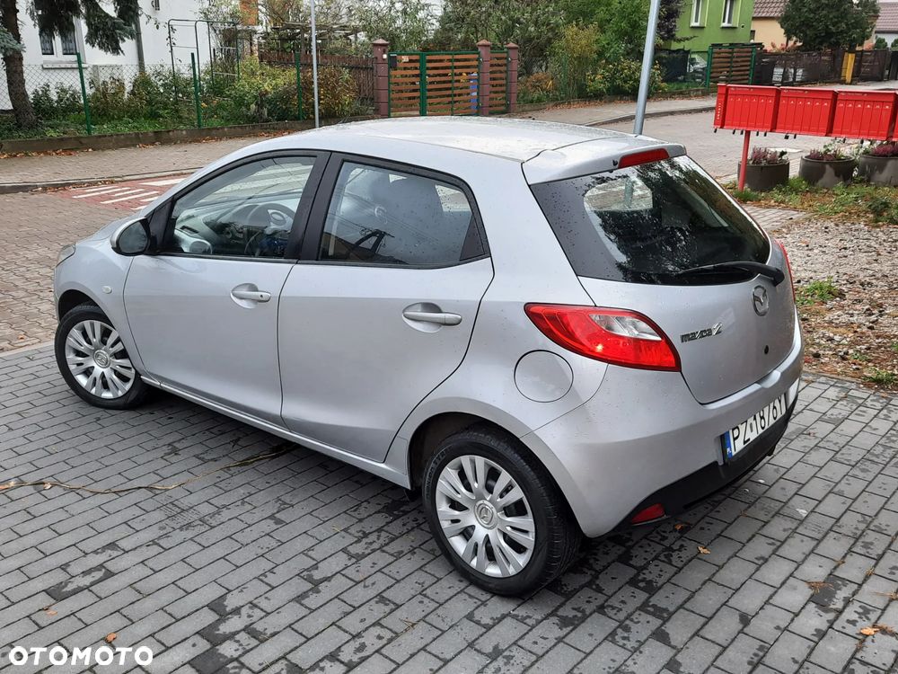 Mazda 2 2008 photo 3