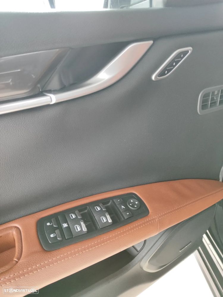 Maserati Ghibli 3.0 V6 - 22