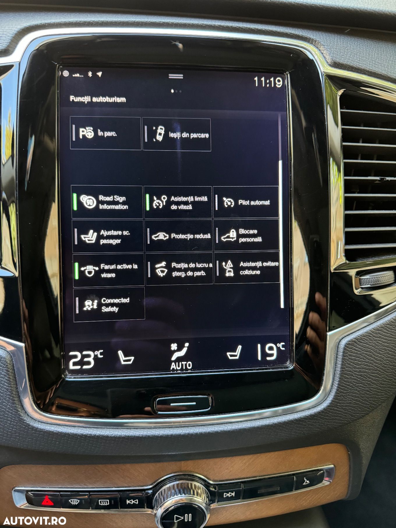 Volvo XC 90 T8 AWD Twin Engine Geartronic Inscription - 34