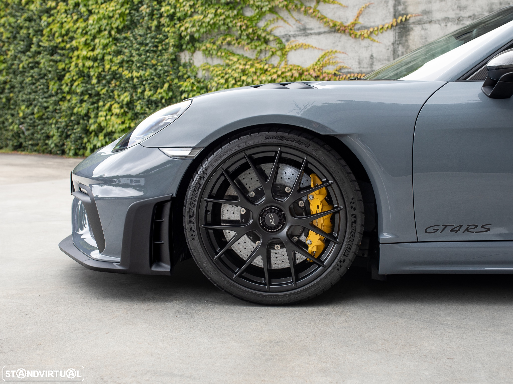 Porsche 718 Cayman GT4 RS - 6