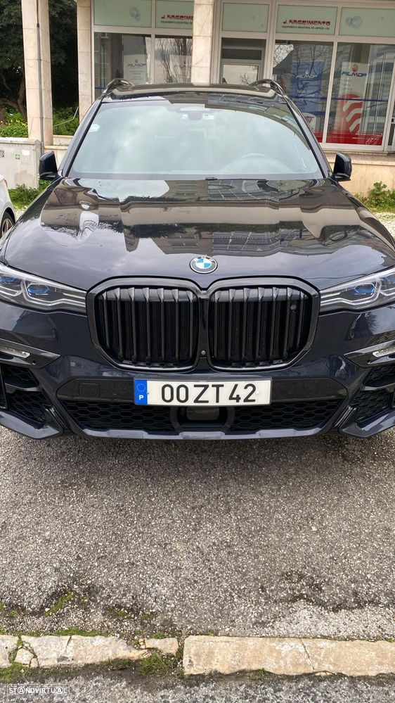 BMW X7 M50d - 6
