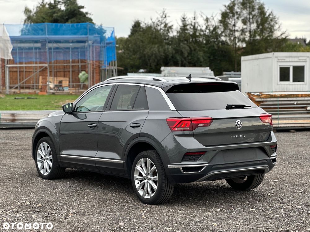 Volkswagen T-Roc - 15