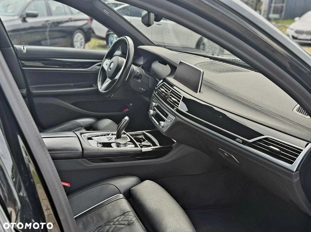BMW Seria 7 750d xDrive sport - 13