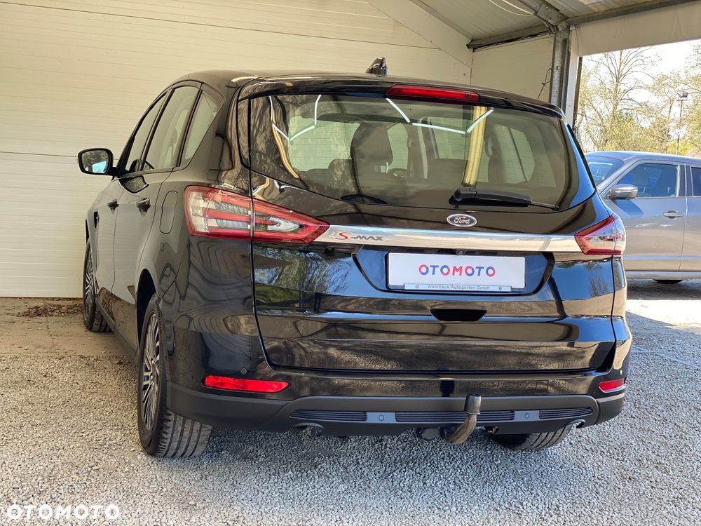 Ford S-Max 2.0 EcoBlue Titanium - 32