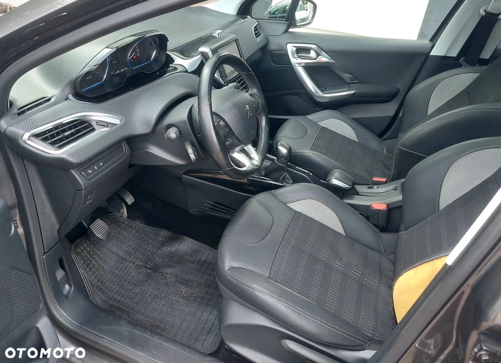 Peugeot 2008 PureTech 110 Stop&Start Allure - 8