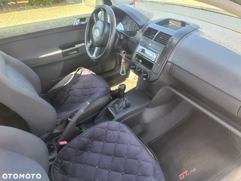 Volkswagen Polo - 7