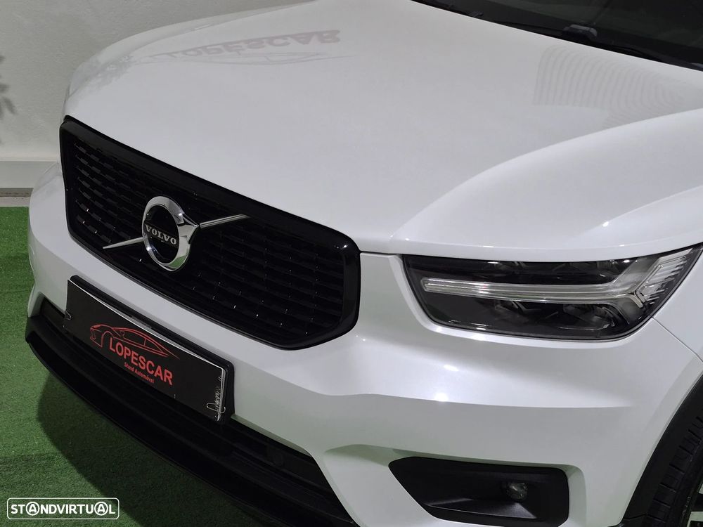 Volvo XC 40 1.5 T3 Tech Edition - 4