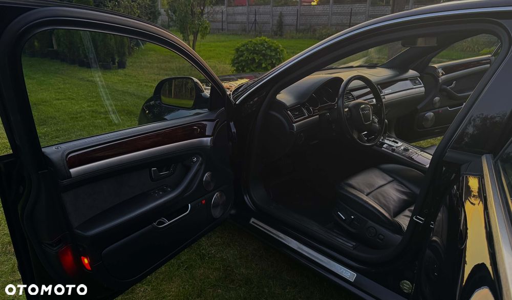 Audi A8 W12 quattro Langversion - 10