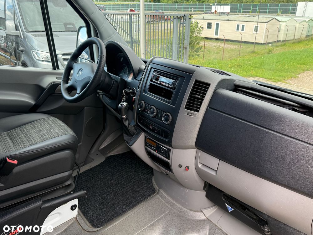Mercedes-Benz Sprinter 516 24 miejsca - 16