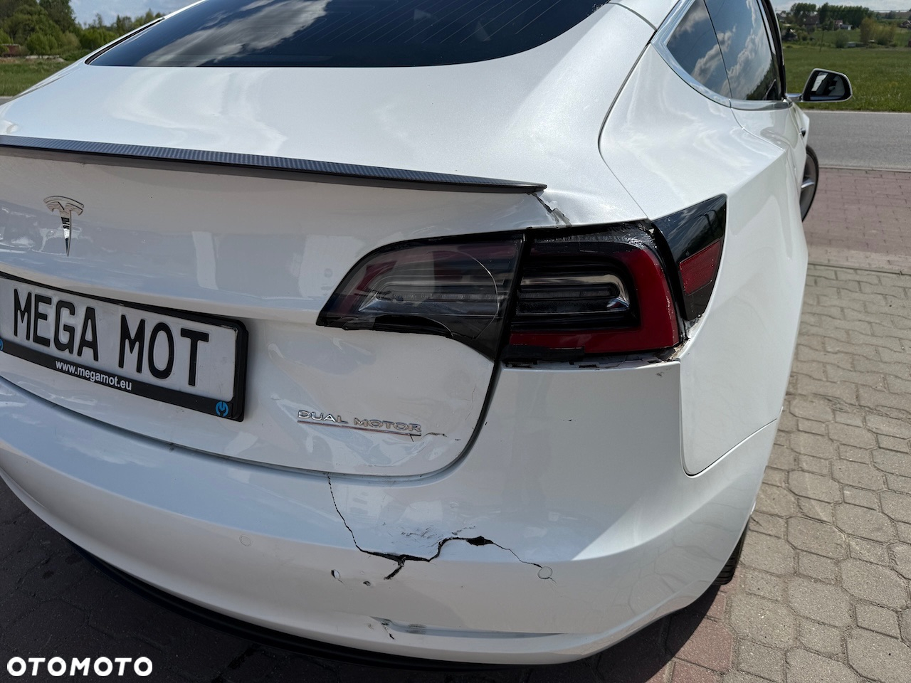 Tesla Model 3 - 15