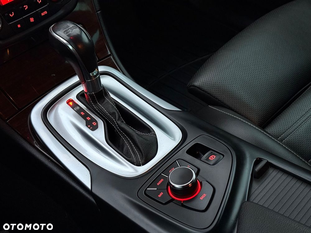 Opel Insignia 2.8 V6 Turbo 4x4 Automatik OPC - 15