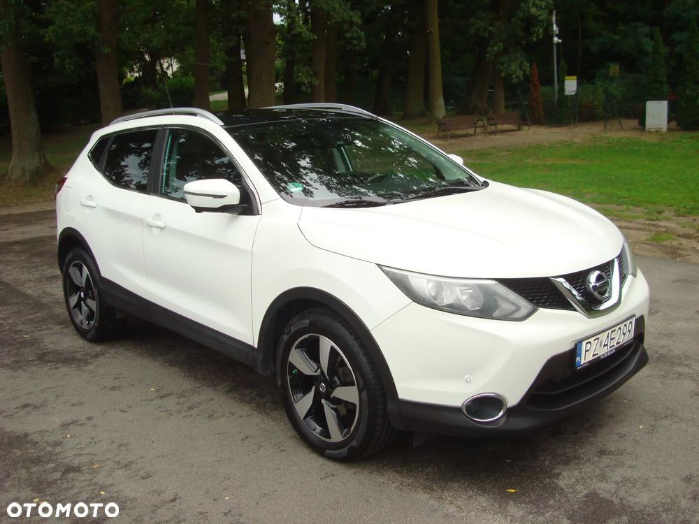 Nissan Qashqai 1.6 DCi Xtronic TEKNA - 1