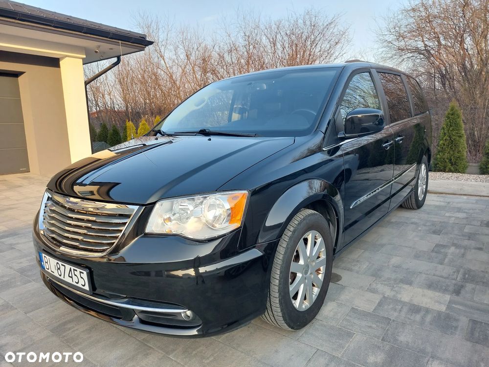 Chrysler Town & Country 3.6 Limited - 27