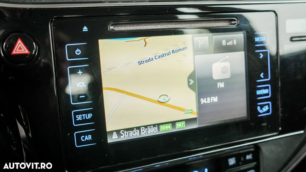 Toyota Auris 1.8 VVT-i Hybrid Automatik Touring Sports Life - 15