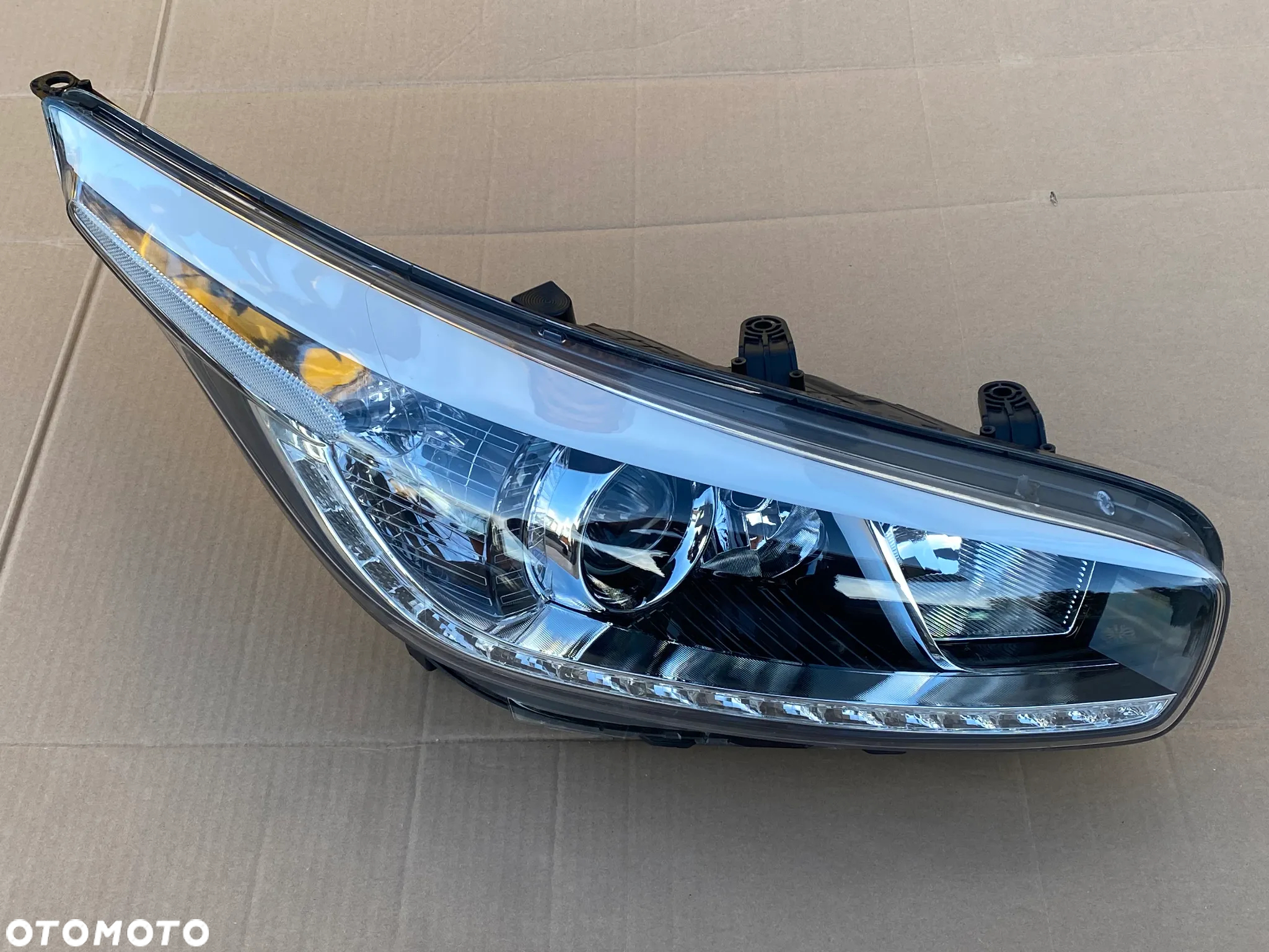 Kia Ceed II 2012- Lampa lewa przód soczewka zwykła Led europa - 6