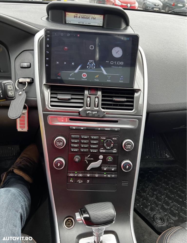 Volvo XC 60 D5 AWD A6 Basic - 8