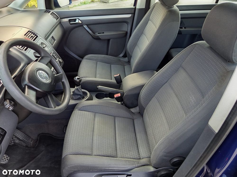 Volkswagen Touran 1.6 Basis - 11