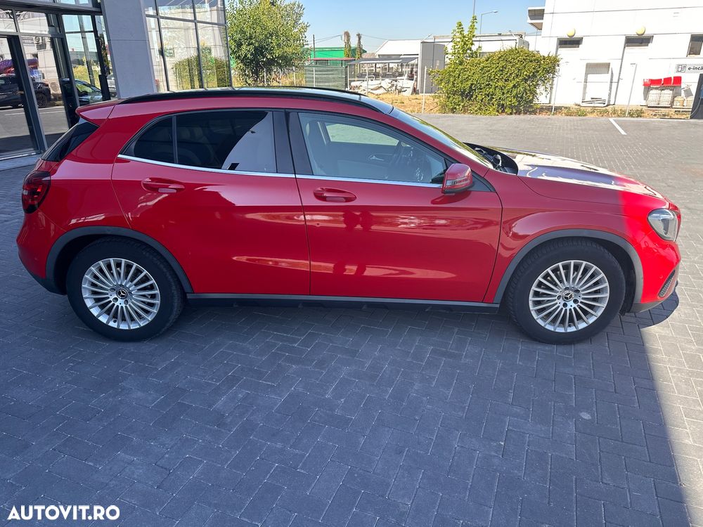 Mercedes-Benz GLA 200 d 4MATIC Aut. - 3