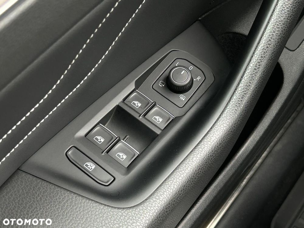 Volkswagen Passat 2.0 TDI EVO Elegance - 20