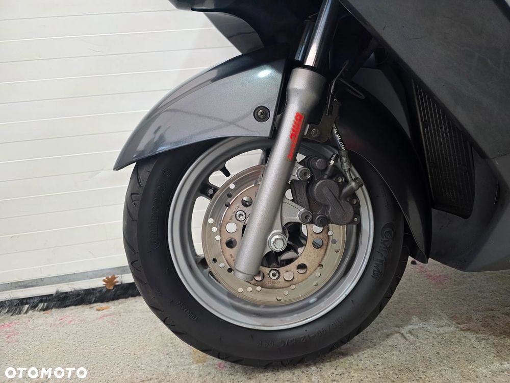 Suzuki Burgman - 15
