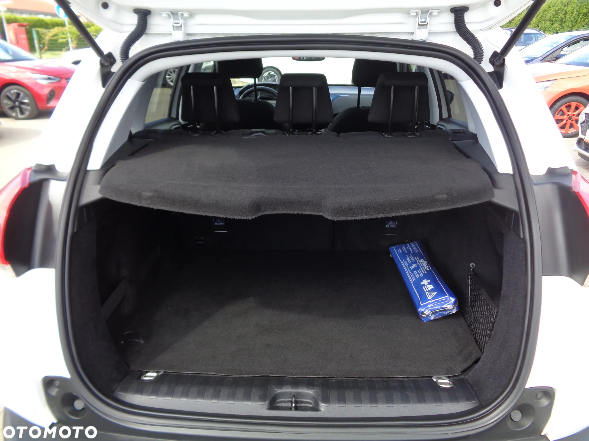 Peugeot 2008 1.2 Pure Tech Style - 17