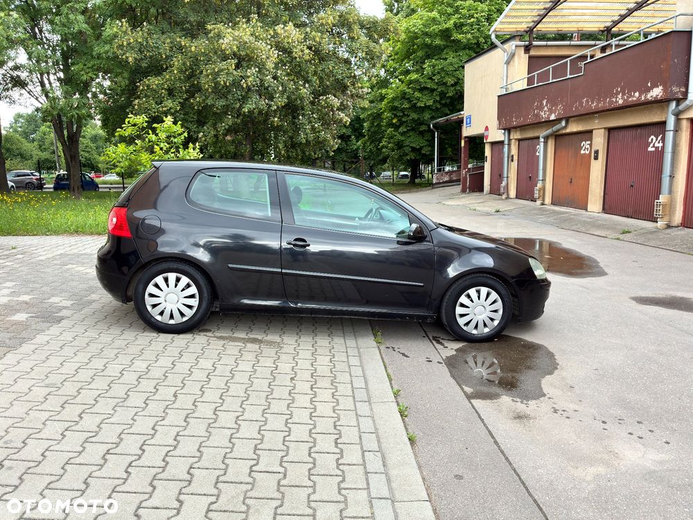 Volkswagen Golf 1.6 FSI Q-Line - 5