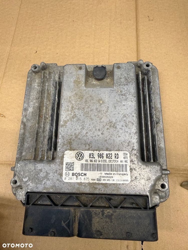 Skoda oktavia II lift  Zegar licznik 1Z0920803Q - 300 złoty  Sterownik ECU 03L906022RD - 300 złoty  Pompa abs 1K0907379AK - 500 złoty  Licznik zegary 1Z0920841B - 300 złoty  Lampa przód xenon bixenon skrętny przód lewa skoda Octavia II lift 2012r 1ZL24705205 - 1000 złoty  Lampa przód octavia II lift lewa 1LL24705203 - 300 złoty - 7