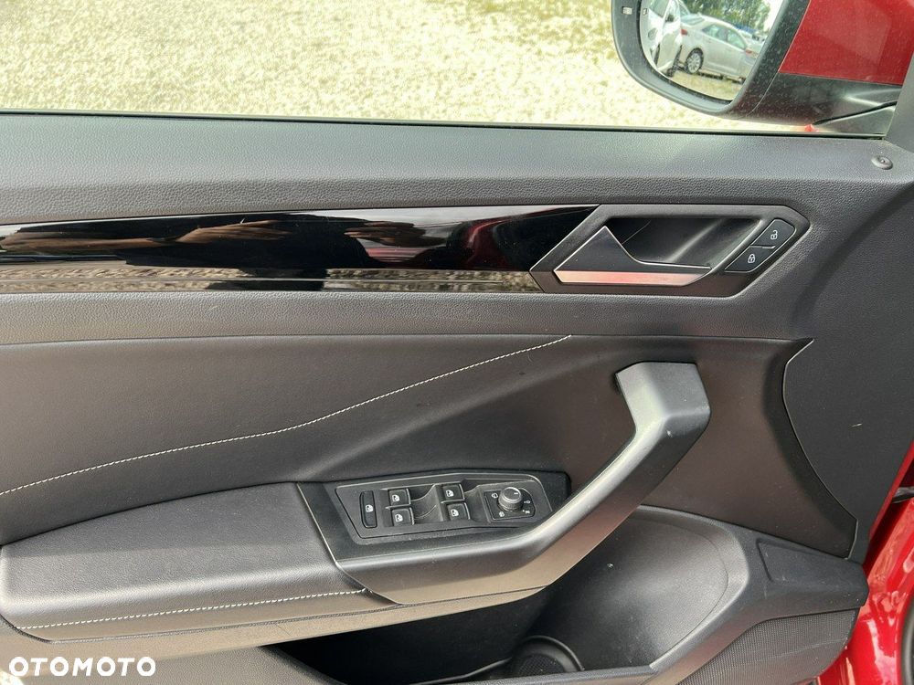 Volkswagen T-Roc 1.5 TSI R-Line - 15