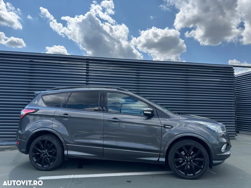 Ford Kuga 2.0 TDCi 4WD Powershift ST-Line - 11