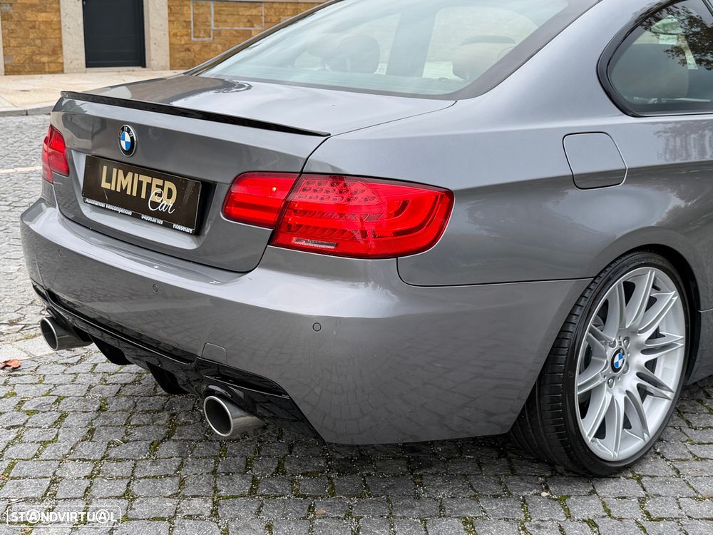 BMW 320 d Coupe Edição M - 15