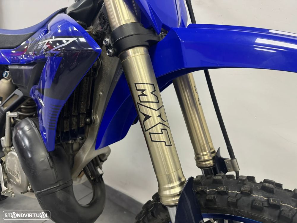 Yamaha YZ 125 - 6