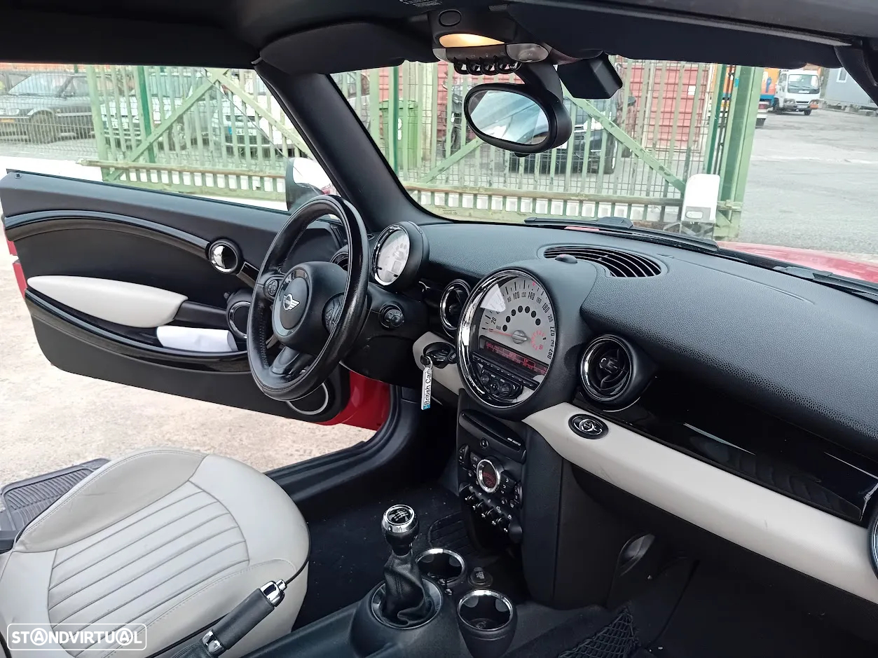 MINI Cabrio Cooper D - 8