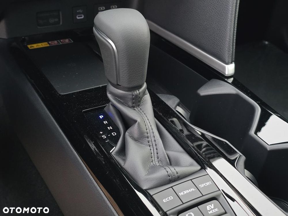 Toyota Camry 2.5 Hybrid Dynamic Force Prestige e-CVT - 22