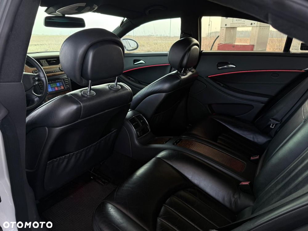 Mercedes-Benz CLS 350 - 13