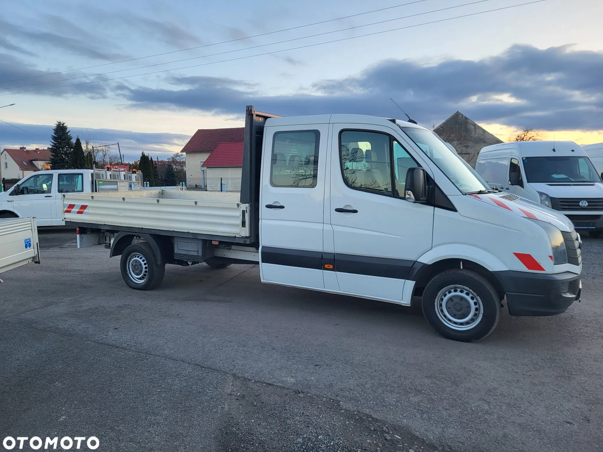Volkswagen Crafter 2,0 tdi klima super stan idealny serwisowany paka 3.5m - 3