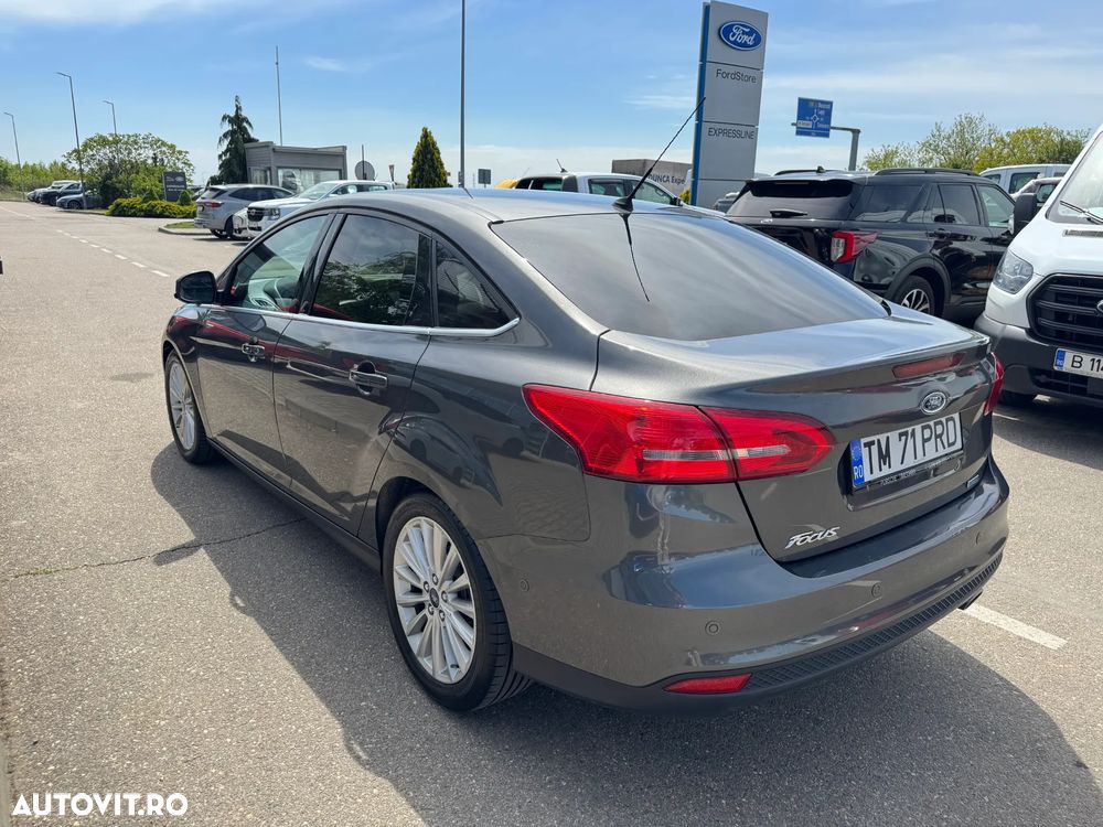 Ford Focus 1.5 EcoBoost Titanium - 9