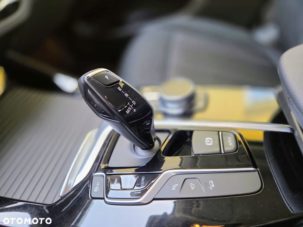 BMW X3 xDrive20i GPF Advantage - 29