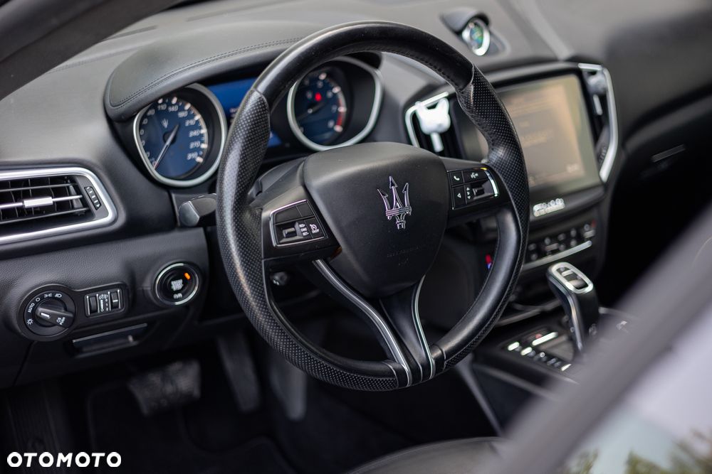 Maserati Ghibli S Q4 Granlusso - 12