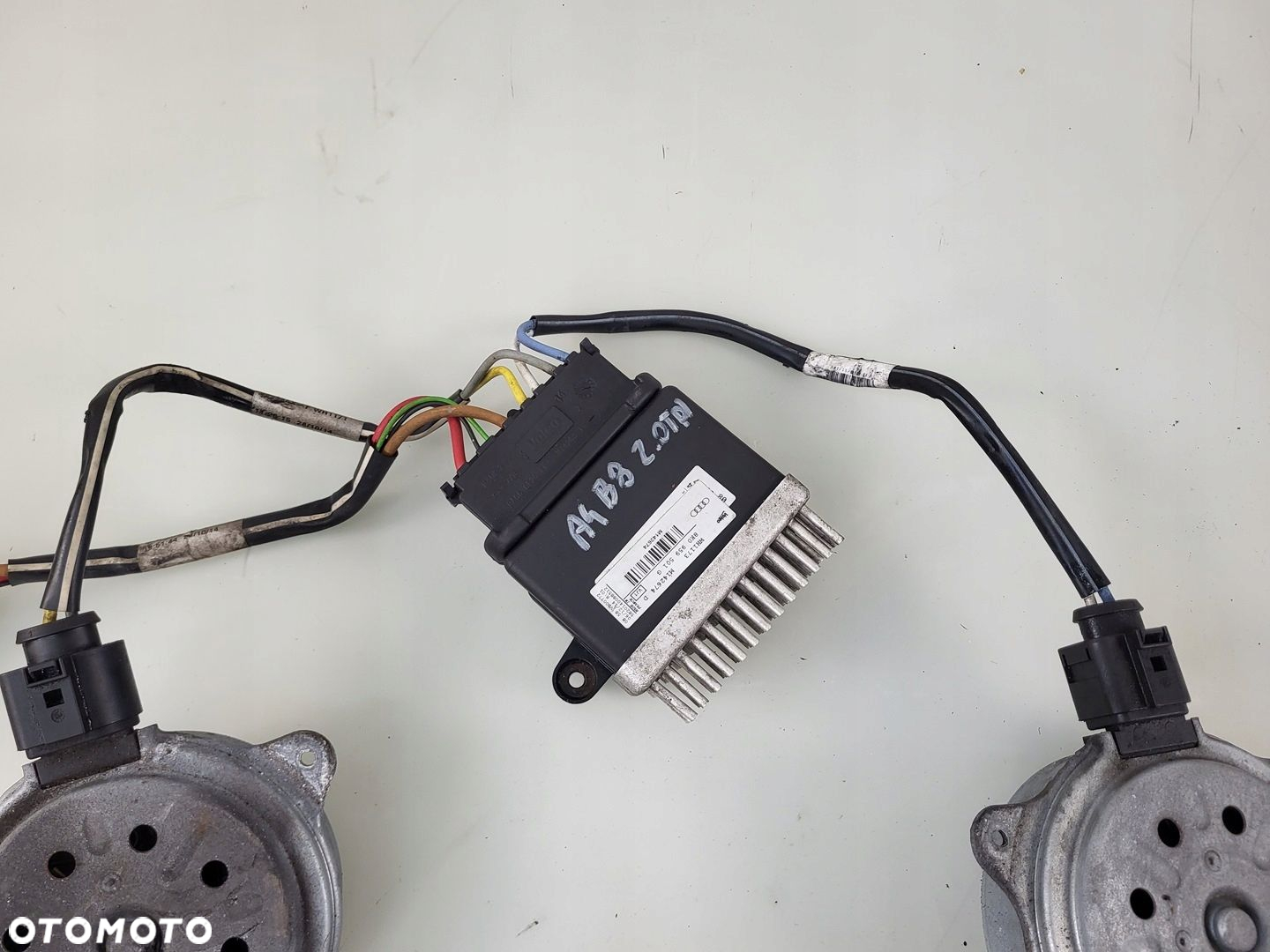 AUDI A4 B8 LIFT 2.0 TDI MODUŁ WENTYLATORÓW PRZEKAŹNIK SILNIK WENTYLATORA - 3