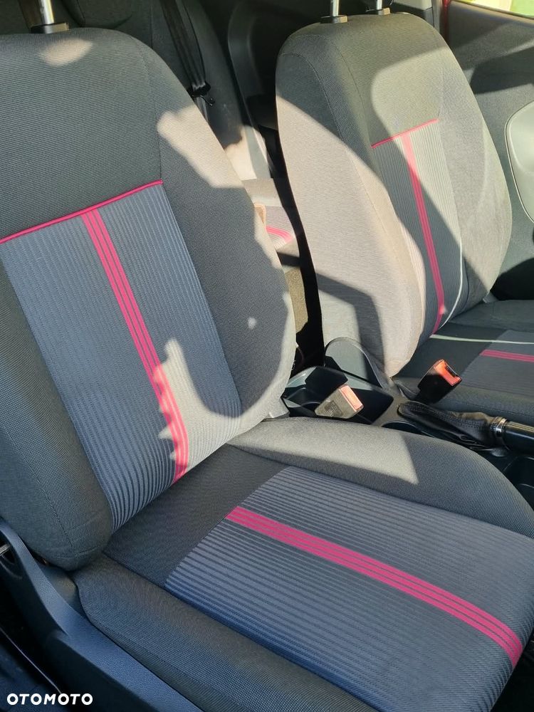 Ford Fiesta 1.25 Ambiente EU5 - 11