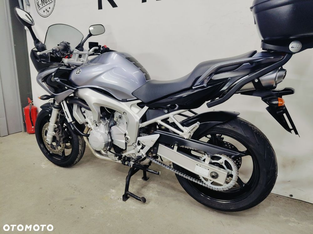 Yamaha FZS - 29