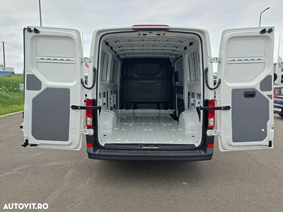Volkswagen Crafter - 12
