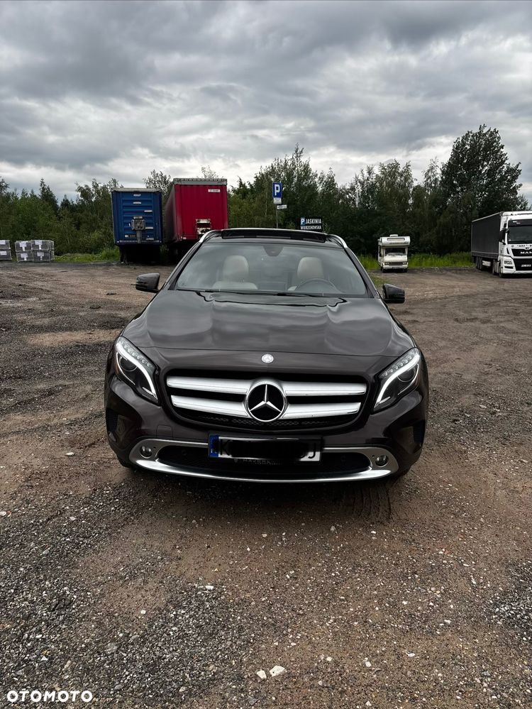 Mercedes-Benz GLA 250 4-Matic - 25