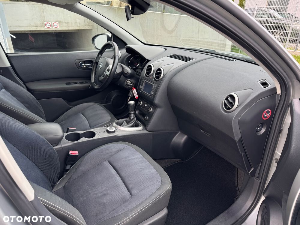 Nissan Qashqai 2.0 4 x 4 lounge - 9