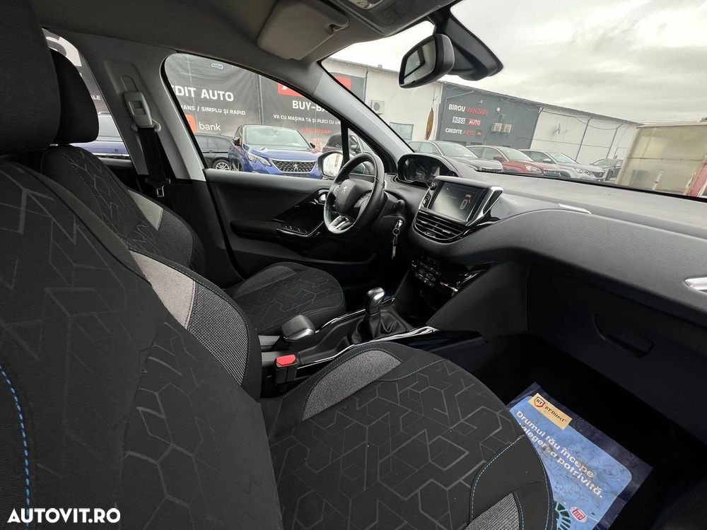 Peugeot 2008 PureTech 82 Active - 11